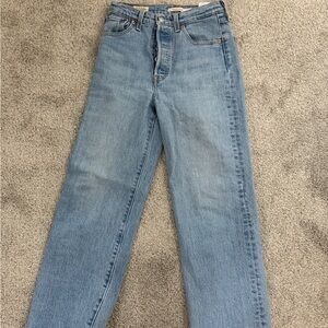 Levi's Women's Straight Leg Jeans - Light Blue